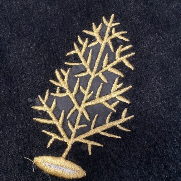 Dazy Christmas Embroidered Mock Neck Drop Shoulder Fluffy Knit Sweater Sz L NWOT - Picture 12 of 16